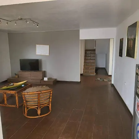 Montana Luna House With Rooms-3